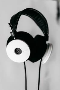 Grado The White Headphone (Limited Edition)